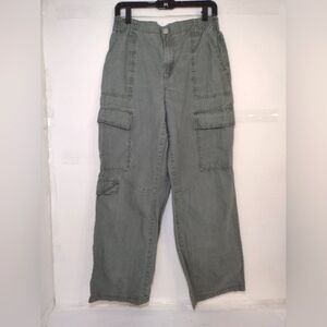 True Craft Women's Green Cargo Pants Size (12)R